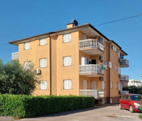ULA LA apartment